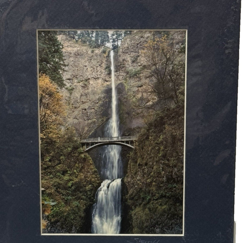 Multnomah Falls, Classic View – Signed Sherrill Photo Print 8x10